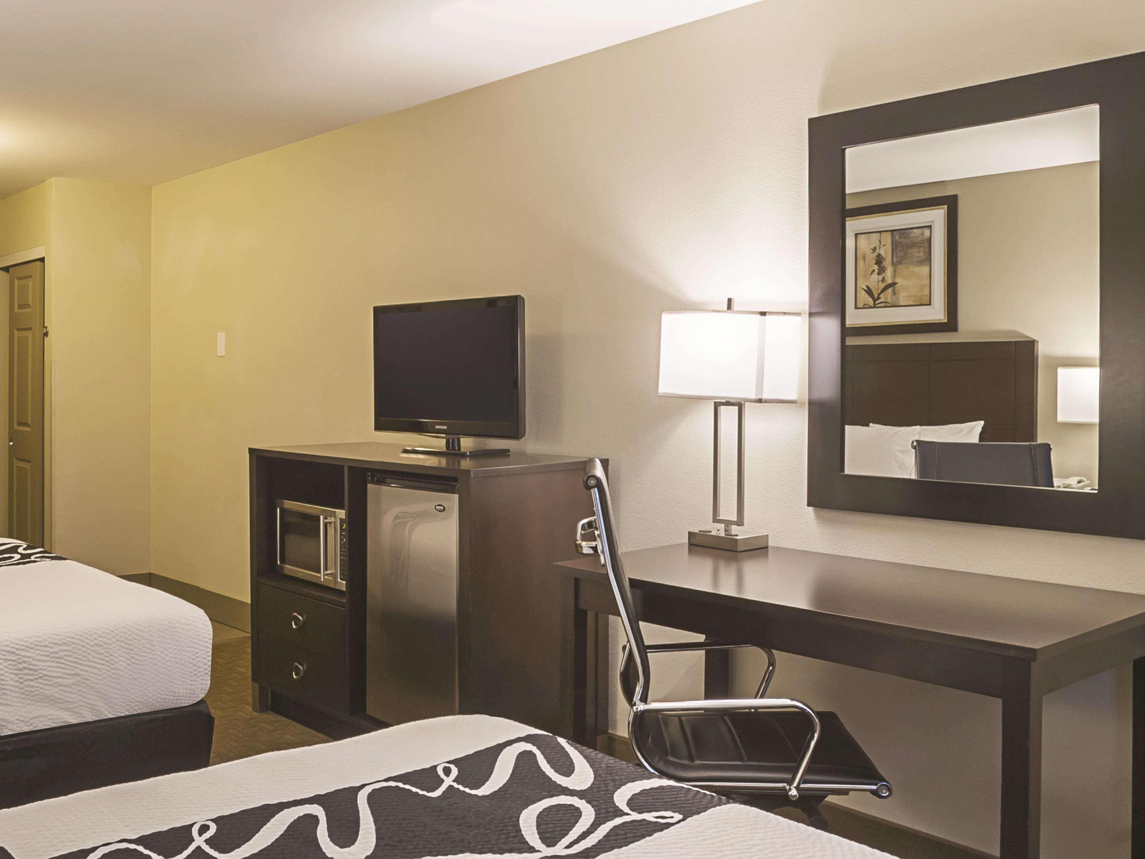 La Quinta Inn By Wyndham Olympia - Lacey Exterior photo