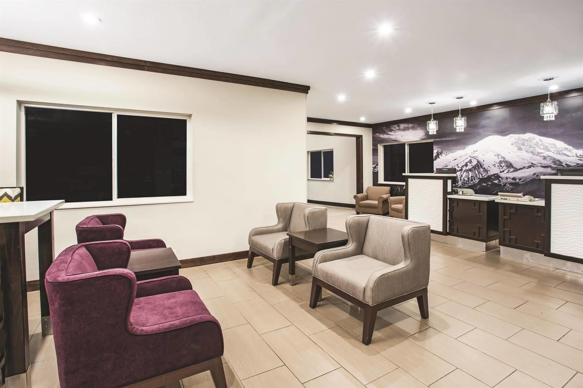 La Quinta Inn By Wyndham Olympia - Lacey Exterior photo